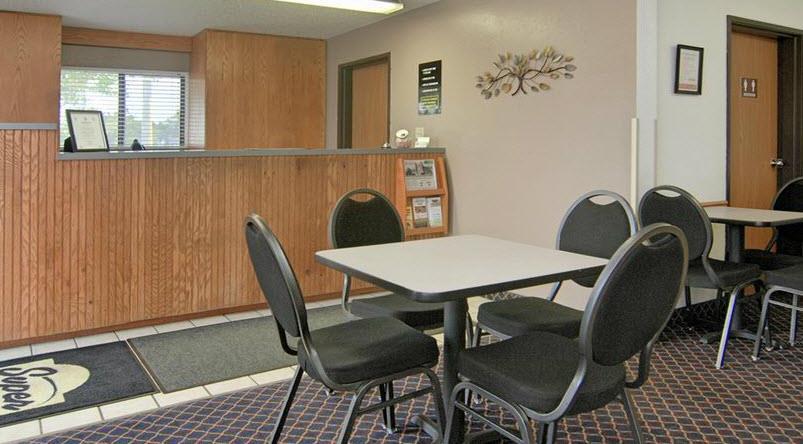 Country Hearth Inn Maryville المظهر الداخلي الصورة
