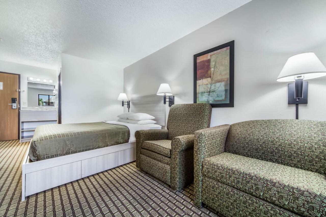 Country Hearth Inn Maryville المظهر الخارجي الصورة